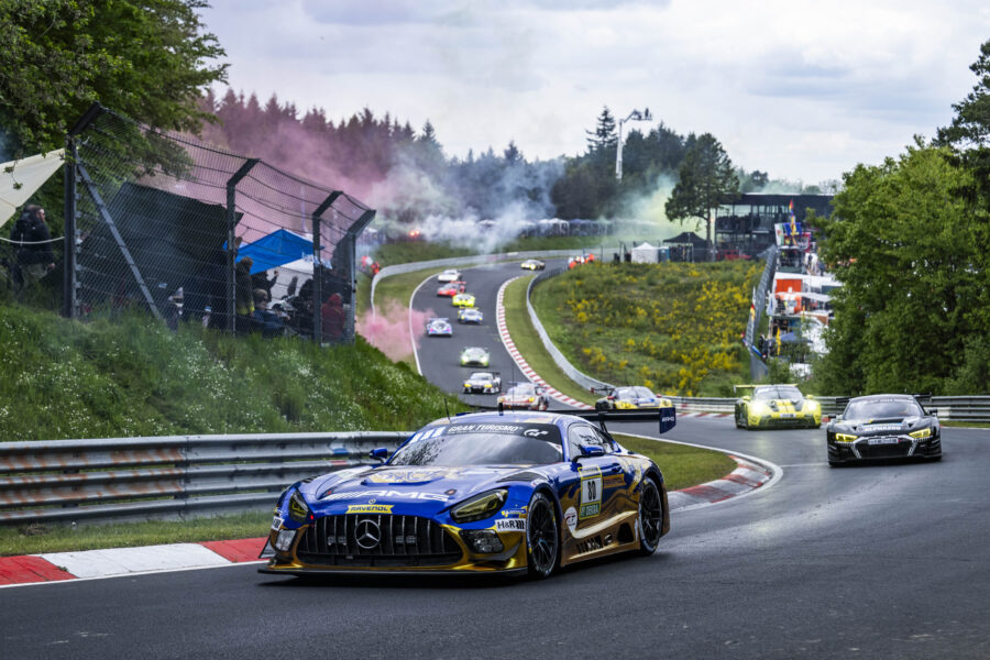なぜニュルブルクリンクなのか ― RAVENOLが24時間レースの冠スポンサーであることの意味